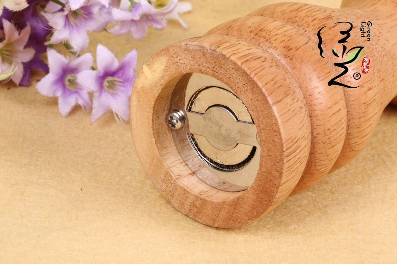 Factory Supply High Quality Wooden Pepper Grinder Salt Pot Pepper Salt Pot Wooden Metal Movement Grinder Wholesale Factory Supply High Quality Wooden Pepper Grinder Salt Pot Pepper Salt Pot Wooden Metal Movement Grinder Wholesale
