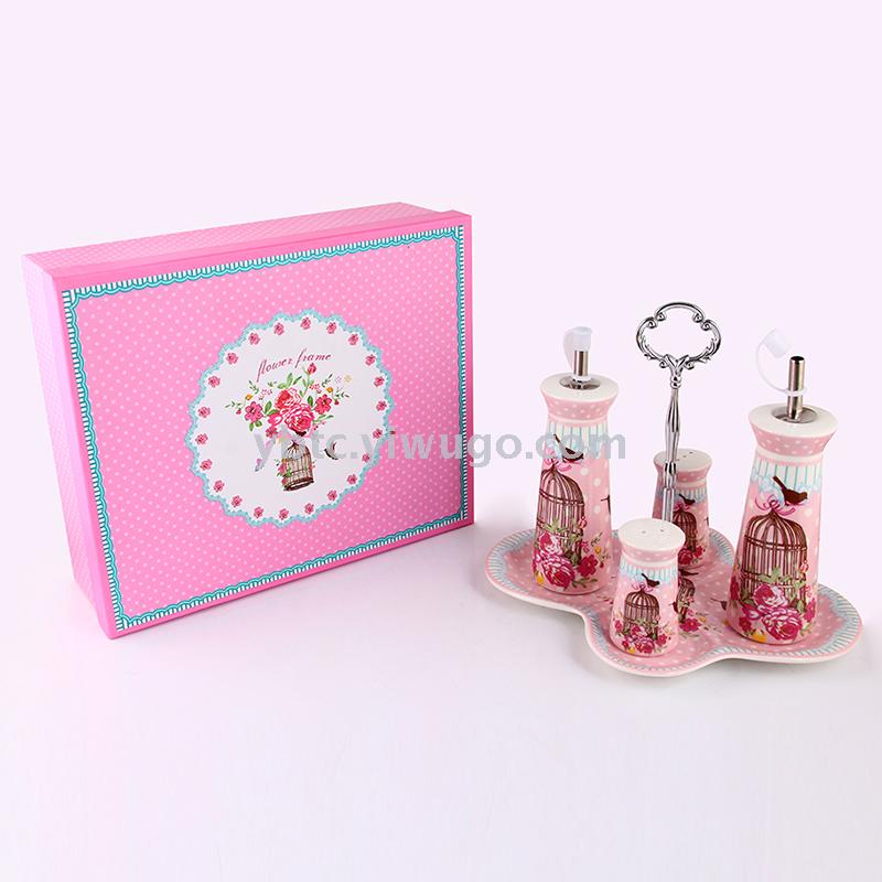 Ceramic oil bottle pepper bottle seasoning bottle kitchen storage set oil and salt tank seasoning combination daily