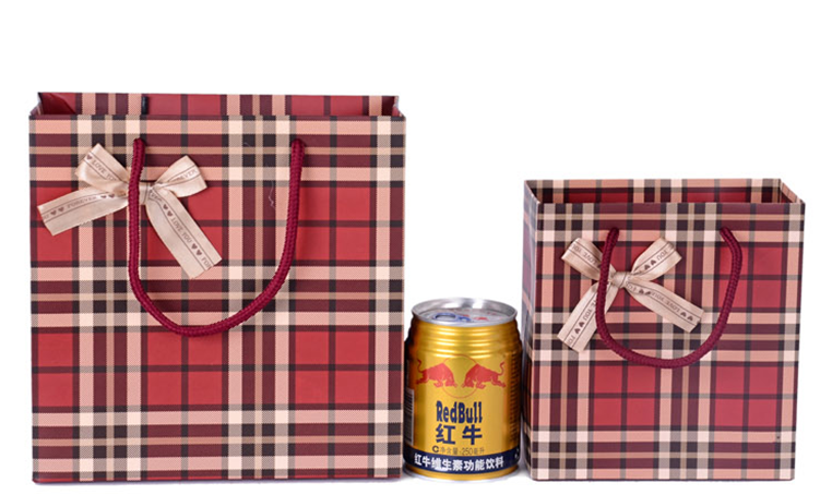 Business classic dark red background coffee checked grain gift bag handbag gift bag paper bag Business classic dark red background coffee checked grain gift bag handbag gift bag paper bag