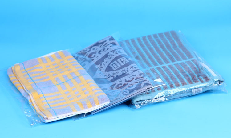 General merchandise packaging plastic bag PE material + zipper bag printing bag. General merchandise packaging plastic bag PE material + zipper bag printing bag.
