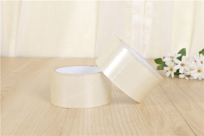 Transparent tape sealing tape adhesive tape the package is wide.