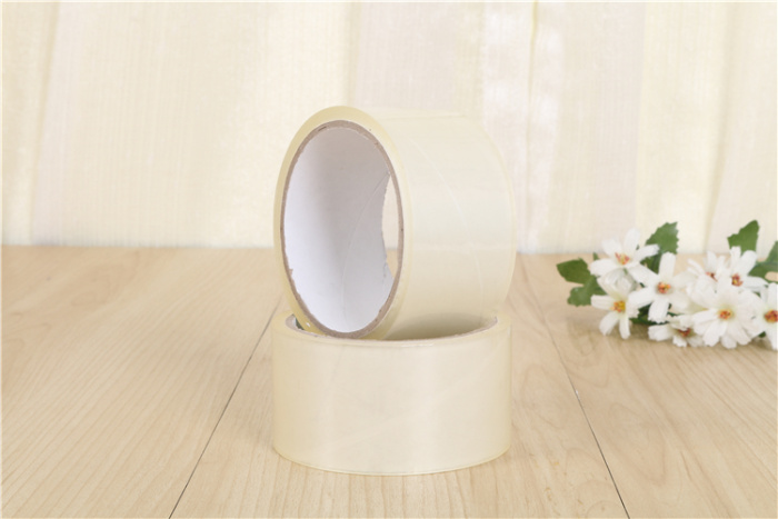 Transparent tape sealing tape adhesive tape the package is wide.