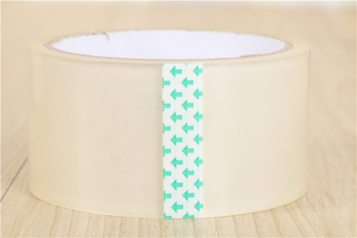Transparent tape sealing tape adhesive tape the package is wide.