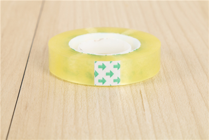 Student stationery transparent small adhesive tape paper office strong adhesive tape wholesale 1.2 wide.
