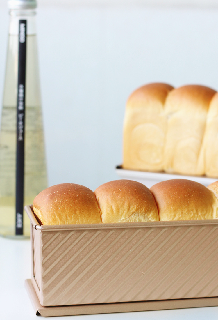 300G Low Sugar EnergySaving Corrugated Plain Weave Toast Box Sliding Cover Toast Bread Mold Household Baking Mold 300G Low Sugar EnergySaving Corrugated Plain Weave Toast Box Sliding Cover Toast Bread Mold Household Baking Mold