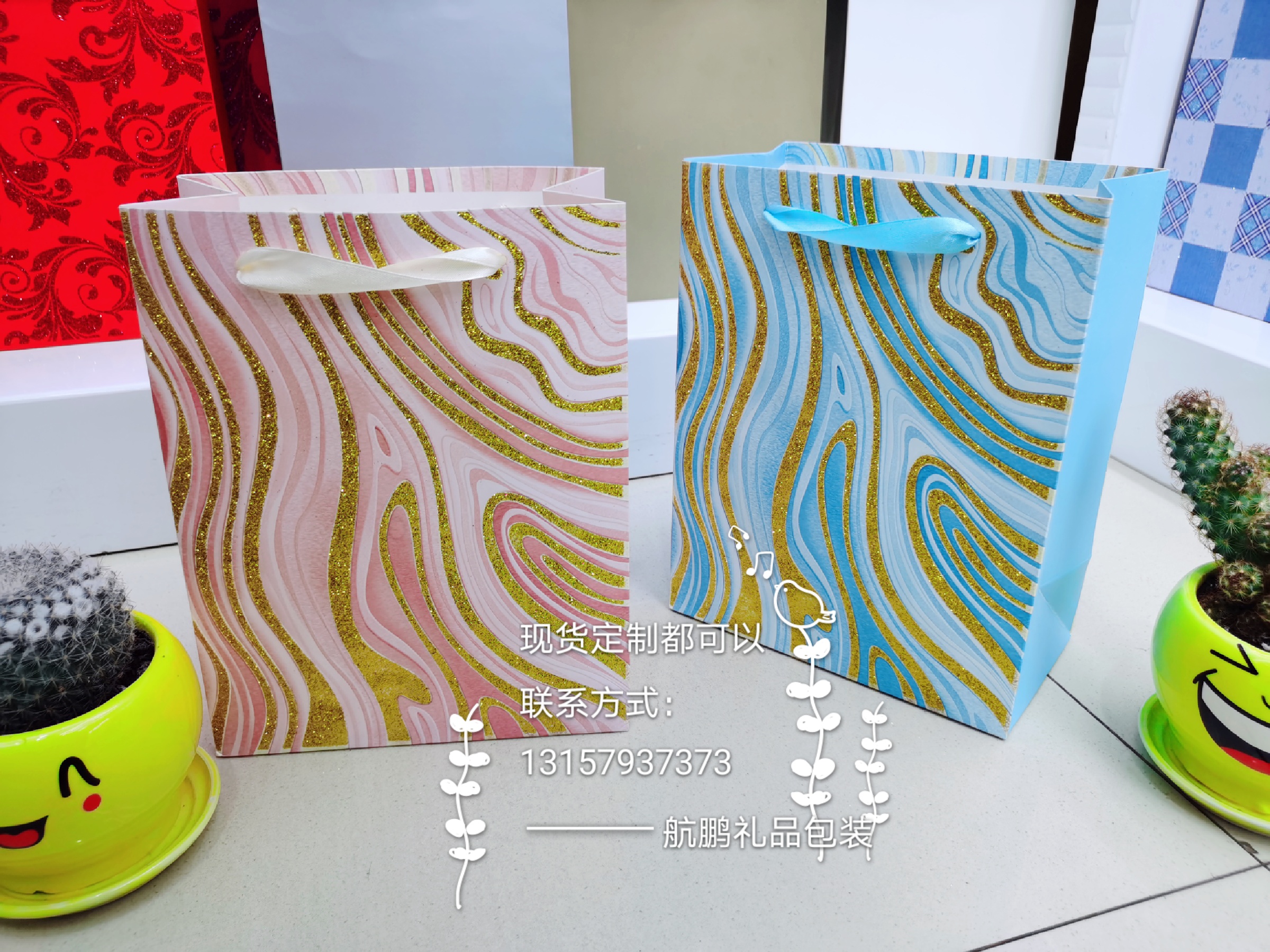 Manufacturers spot hand-made kraft paper bags store gift packaging bags shopping bags customized logo printing