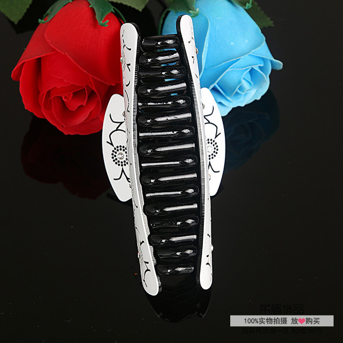 Korean OL are black and white flowers all-match hairpin grip acrylic diamond card