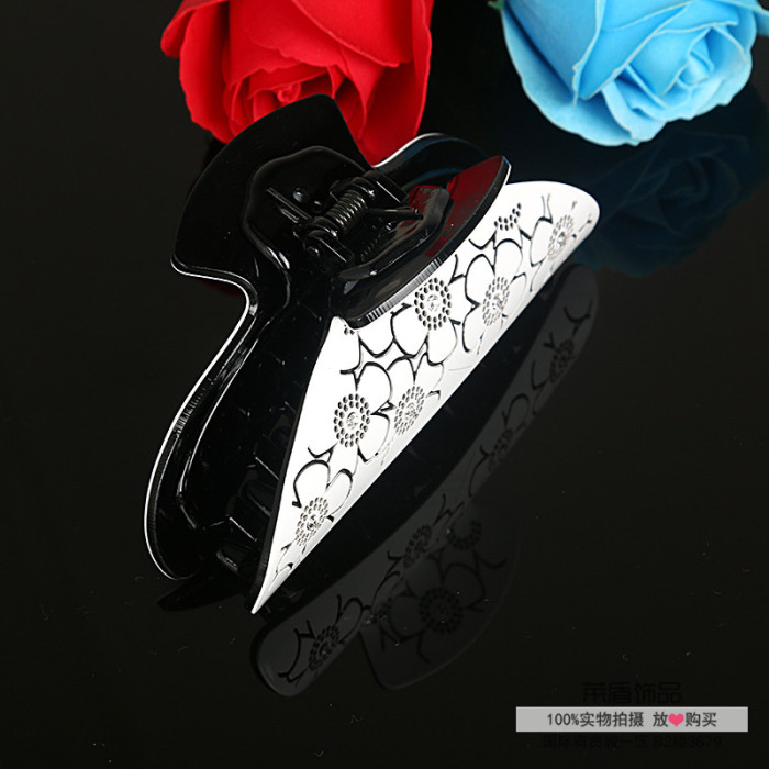Korean OL are black and white flowers all-match hairpin grip acrylic diamond card