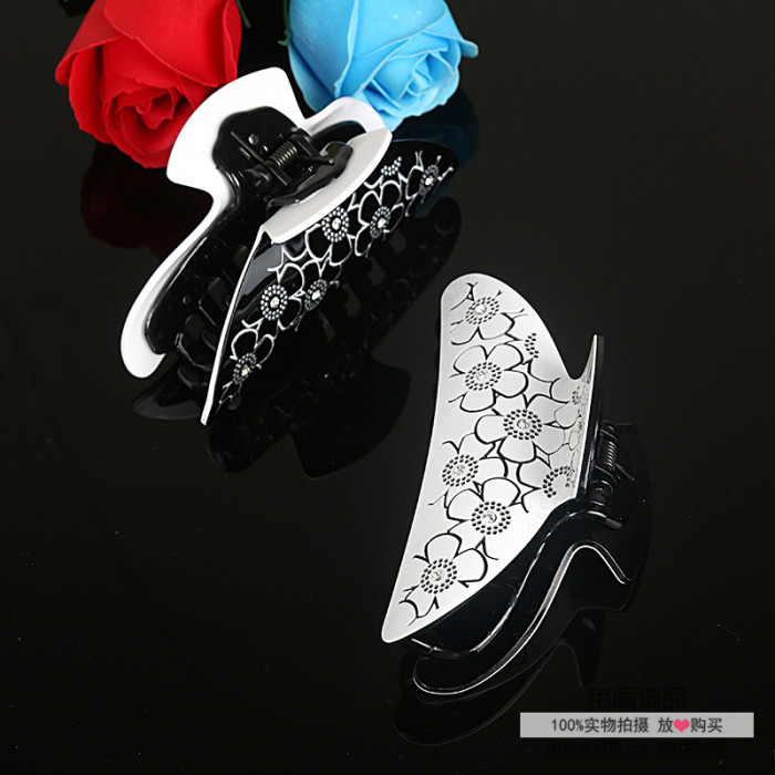 Korean OL are black and white flowers all-match hairpin grip acrylic diamond card
