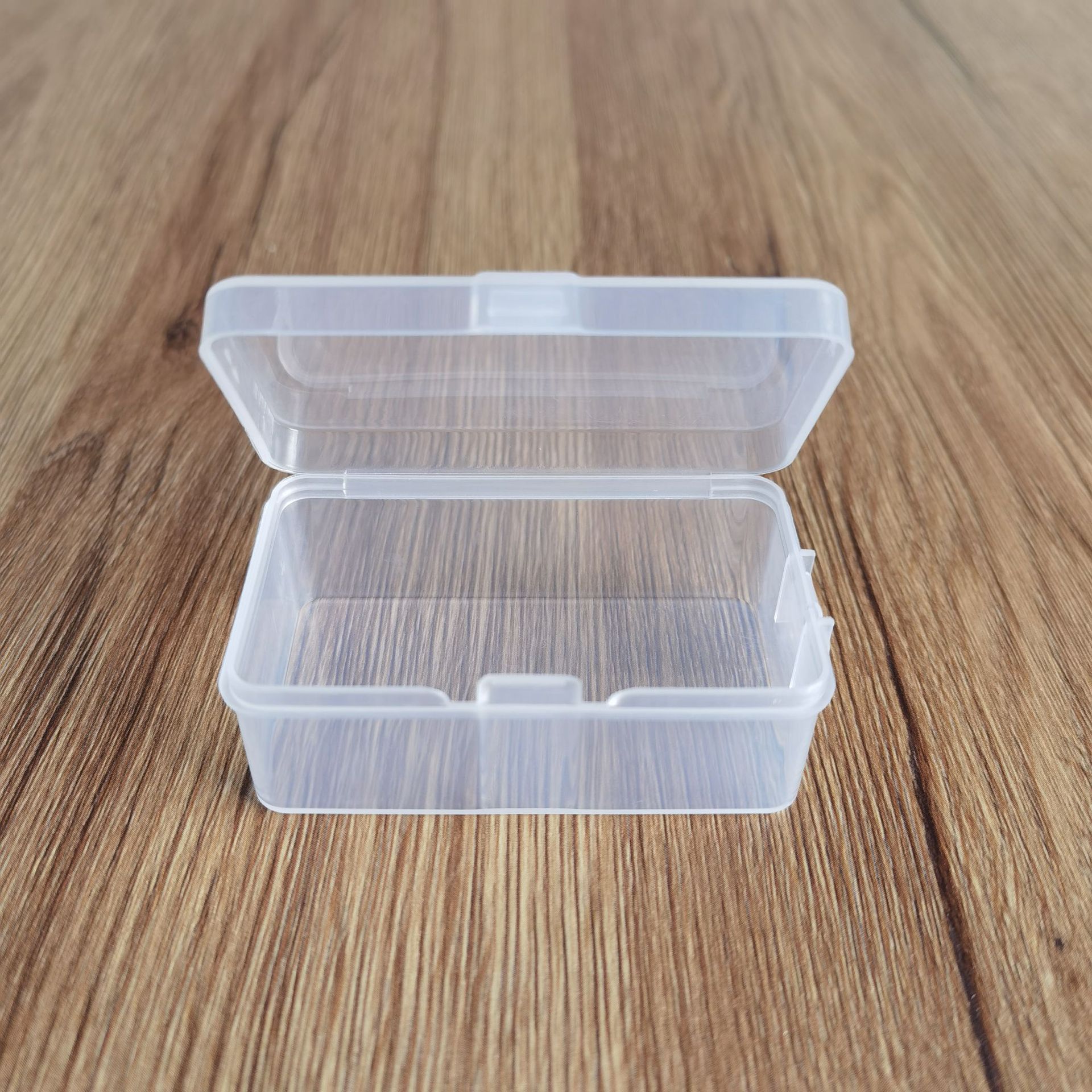 Factory Supply Transparent Plastic Hook Box Rectangle with Lid Pp Universal Packing Box Parts Storage Box