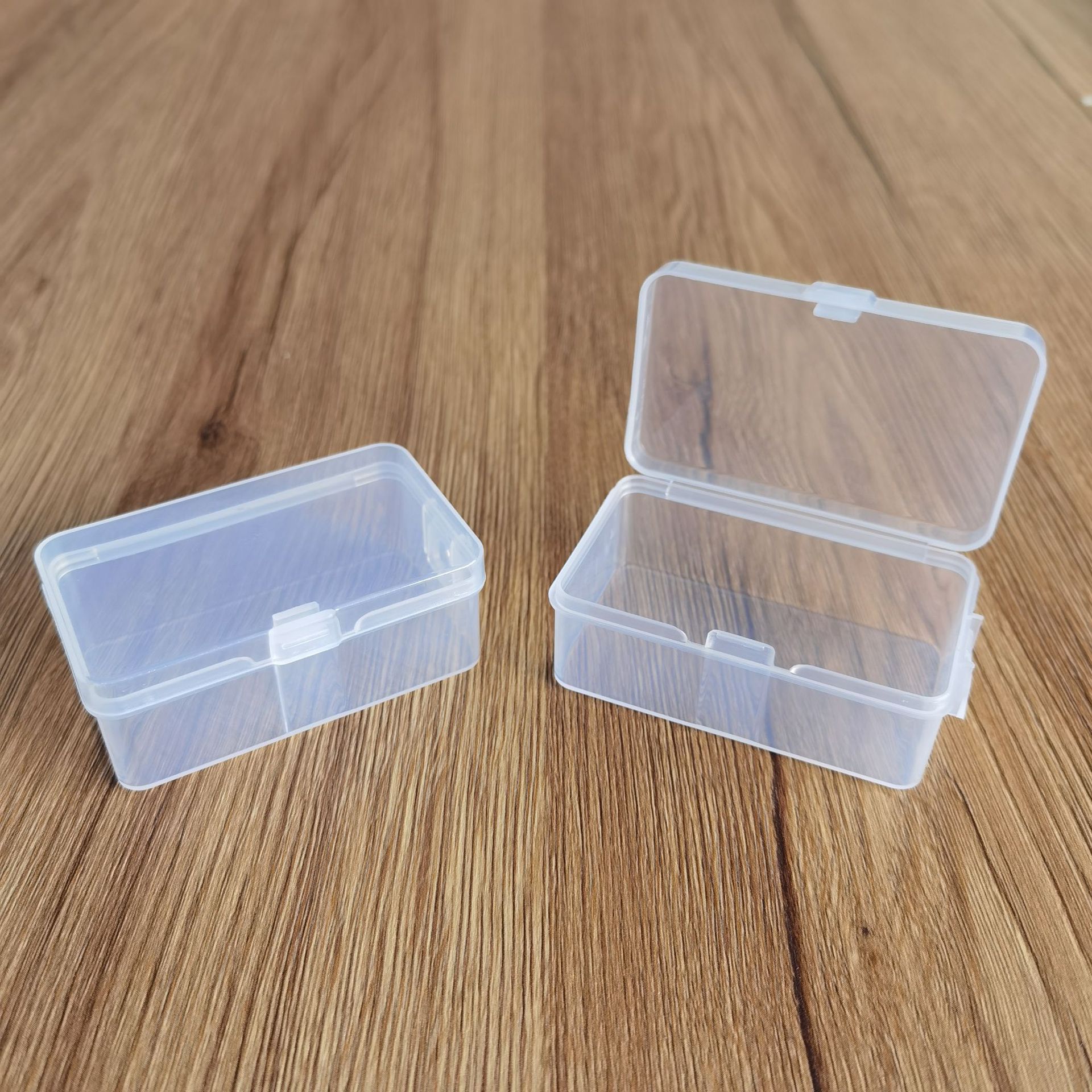 Factory Supply Transparent Plastic Hook Box Rectangle with Lid Pp Universal Packing Box Parts Storage Box