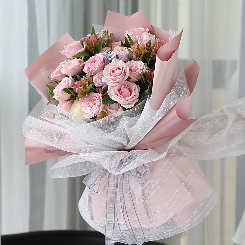 Qixi New Korean Heart Yarn Rose Bouquet Flower Gauze Wrapping Paper Creative Mesh Flower Packaging Material