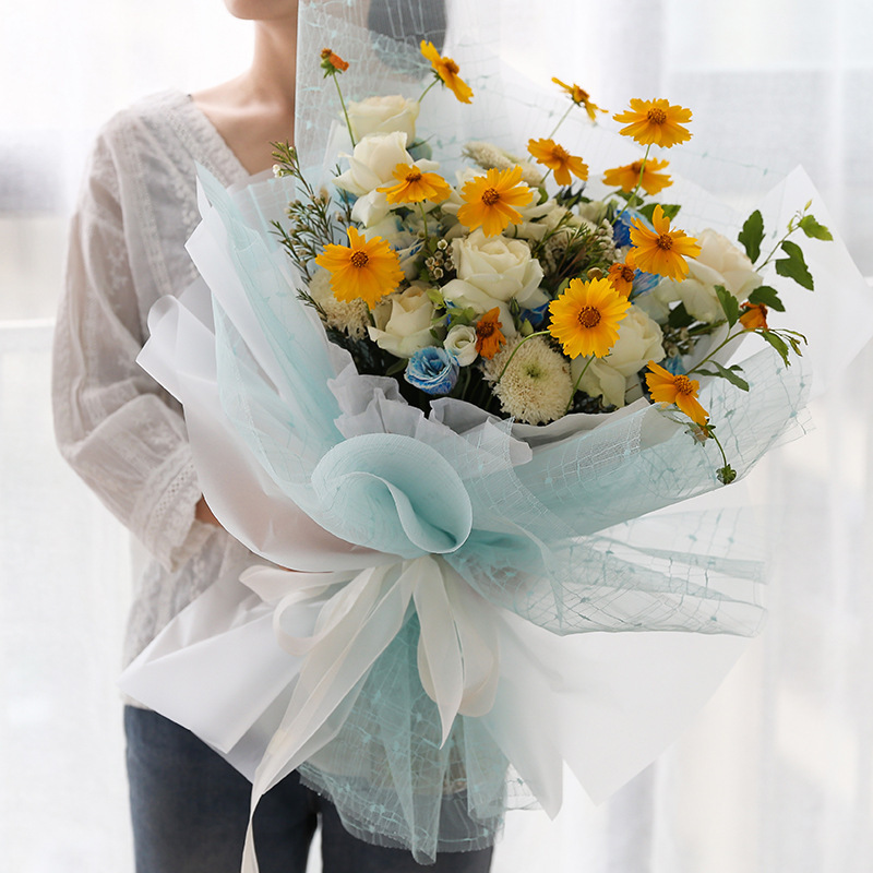 Qixi New Korean Heart Yarn Rose Bouquet Flower Gauze Wrapping Paper Creative Mesh Flower Packaging Material