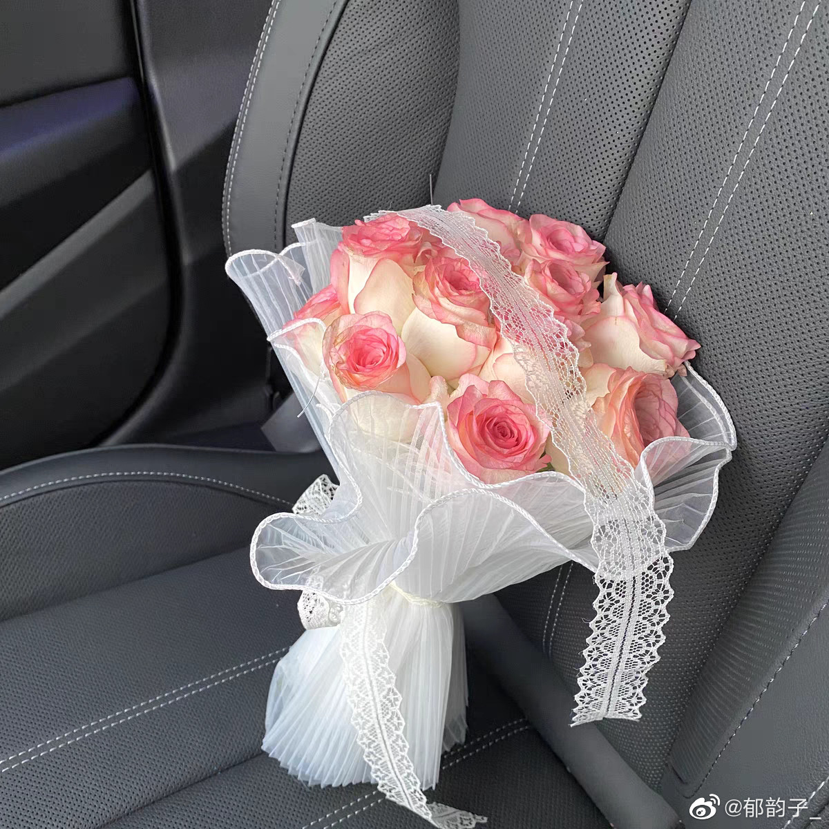 Wave Yarn Korean Style Wave Yarn Floral Material Cake Surrounding Border Decorative Mesh Fresh Bouquet Packaging Material Voile Wave Yarn Korean Style Wave Yarn Floral Material Cake Surrounding Border Decorative Mesh Fresh Bouquet Packaging Material Voile