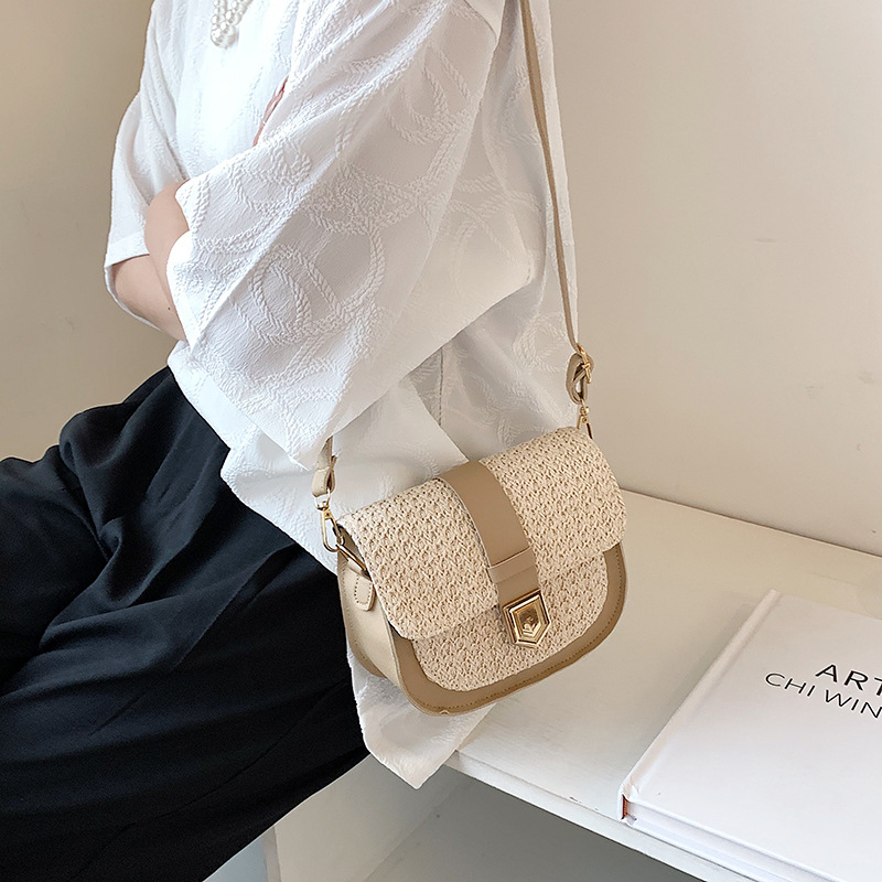 Straw Bag Woven Bag Simple and Fresh Shoulder Messenger Bag Western Style Saddle Bag