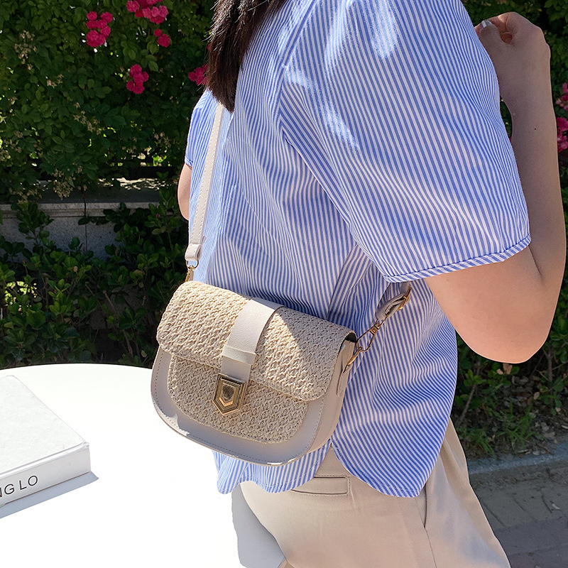 Straw Bag Woven Bag Simple and Fresh Shoulder Messenger Bag Western Style Saddle Bag