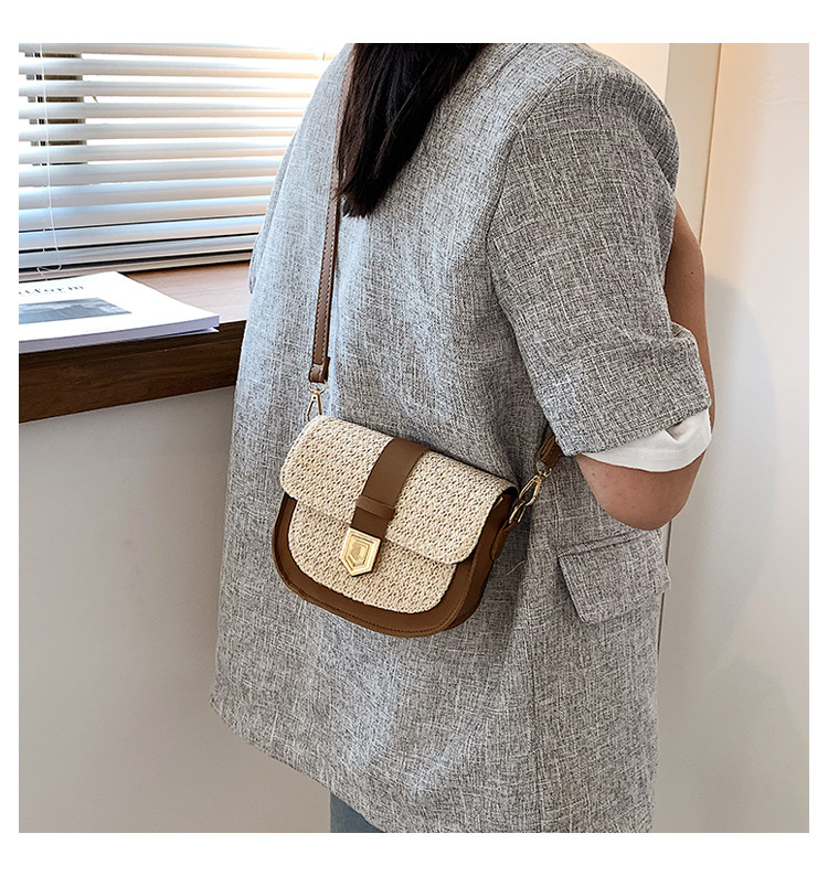 Straw Bag Woven Bag Simple and Fresh Shoulder Messenger Bag Western Style Saddle Bag