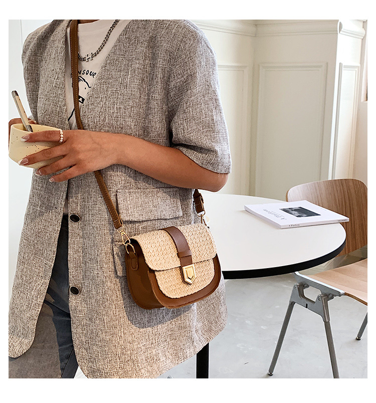 Straw Bag Woven Bag Simple and Fresh Shoulder Messenger Bag Western Style Saddle Bag