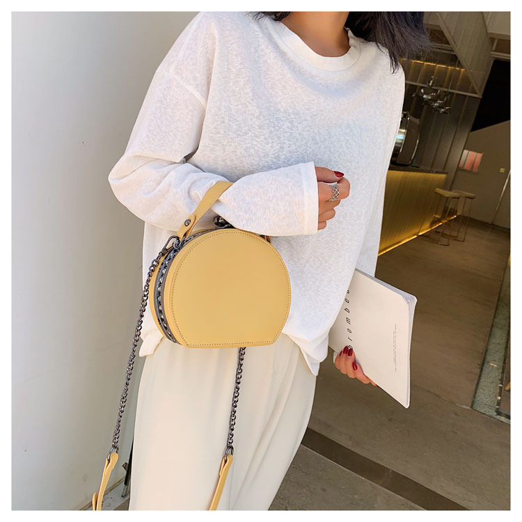 Bag Women's Bag New 2021 New Korean Style Chain Crossbody All-Matching Korean Shoulder Fashion Retro Rivet Small round Bag