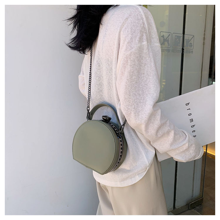 Bag Women's Bag New 2021 New Korean Style Chain Crossbody All-Matching Korean Shoulder Fashion Retro Rivet Small round Bag