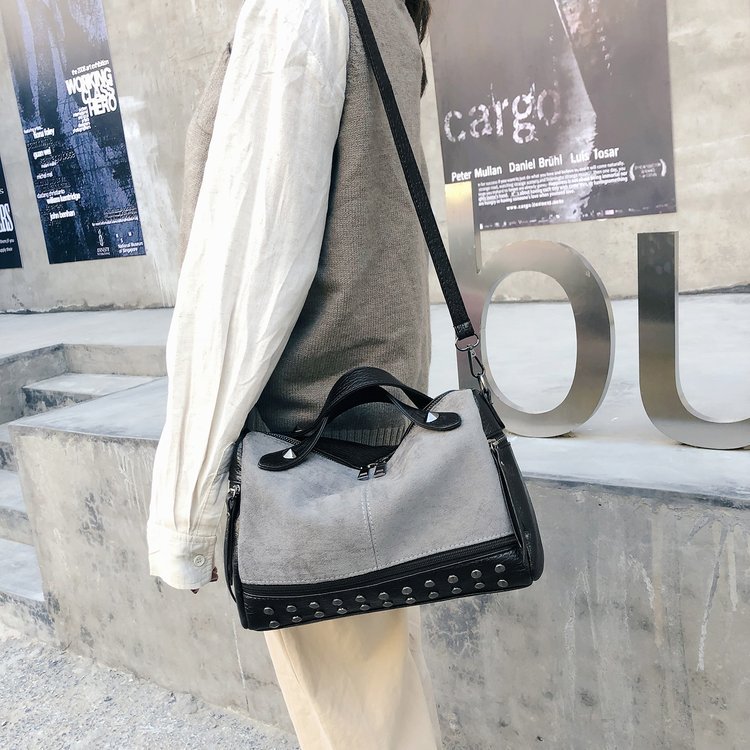 Amazon Women's Bag Foreign Trade Popular Style Rivet Handbag European and American Fashion Frosted Motorcycle Bag Women's Large Shoulder Bag