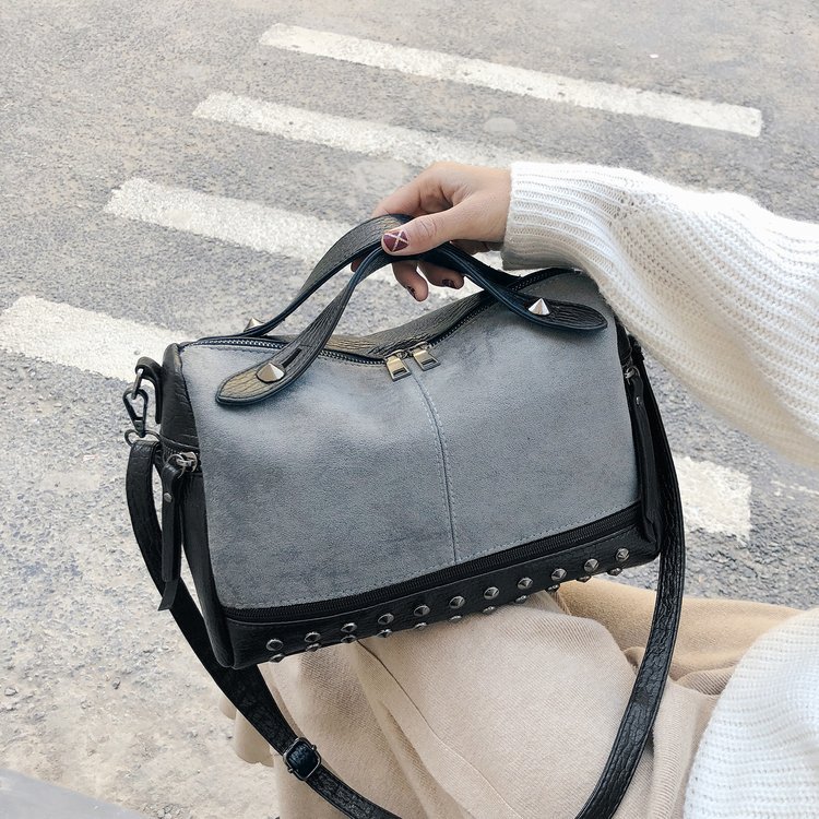 Amazon Women's Bag Foreign Trade Popular Style Rivet Handbag European and American Fashion Frosted Motorcycle Bag Women's Large Shoulder Bag