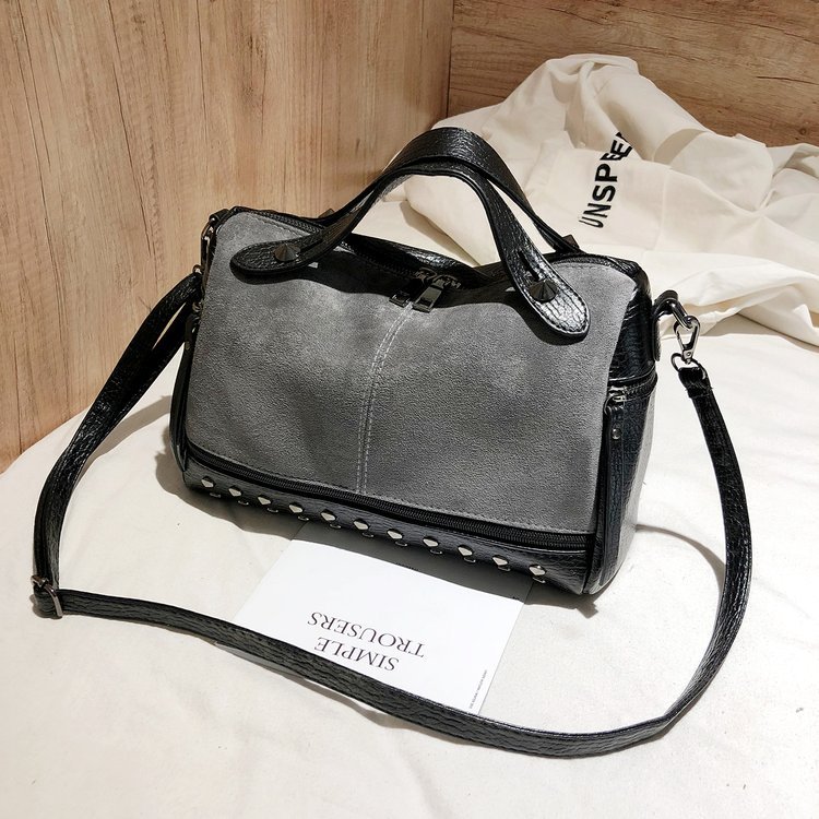 Amazon Women's Bag Foreign Trade Popular Style Rivet Handbag European and American Fashion Frosted Motorcycle Bag Women's Large Shoulder Bag