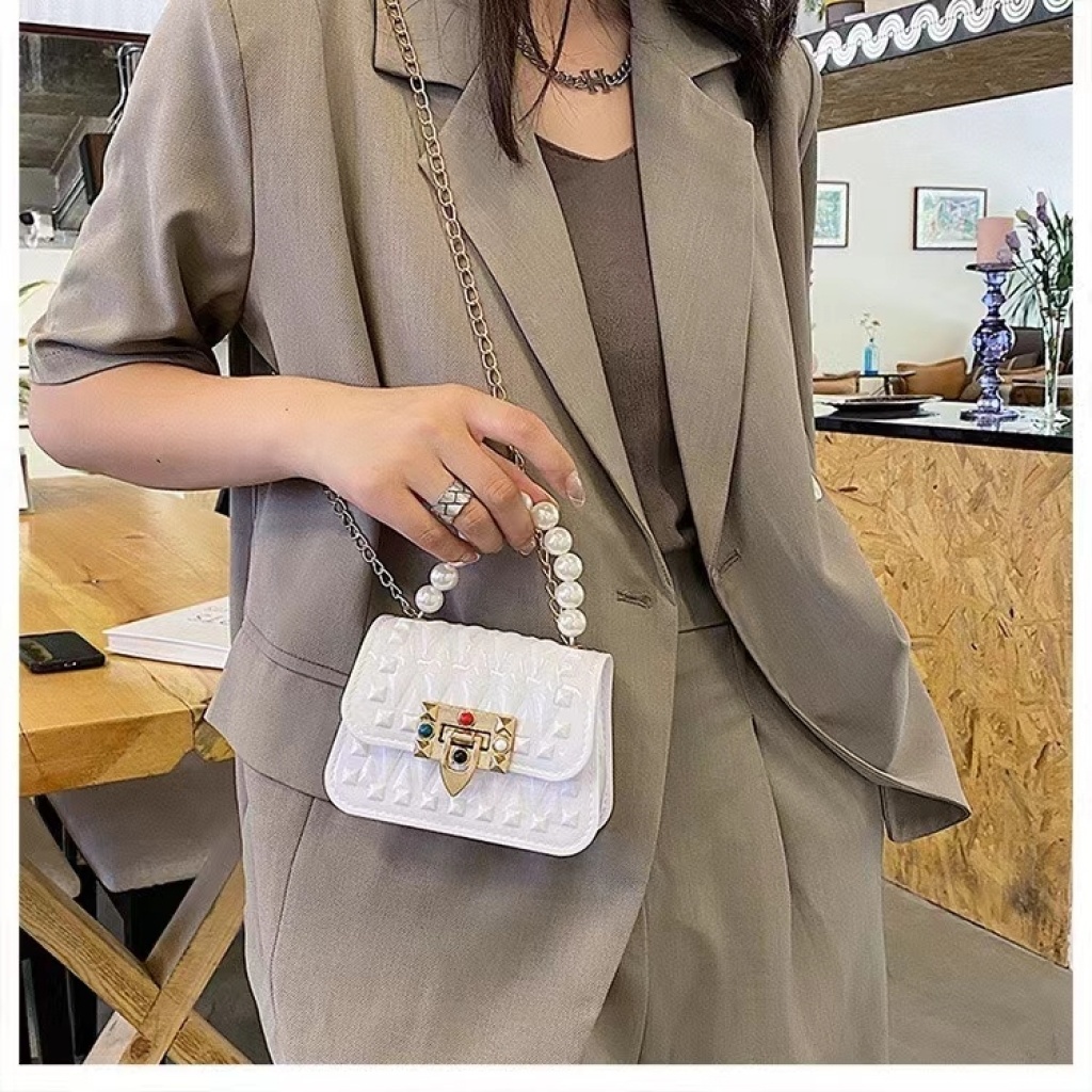 2021 Spring and Summer Hot-Selling Casual One-Shoulder Crossbody Portable Mini Small Chain Rivet Mobile Phone Bag Gel Bag