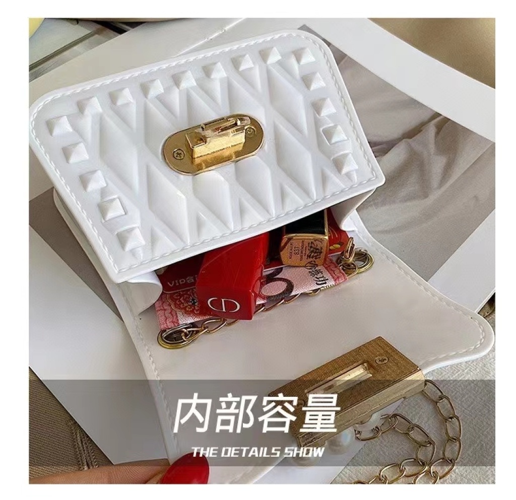 2021 Spring and Summer Hot-Selling Casual One-Shoulder Crossbody Portable Mini Small Chain Rivet Mobile Phone Bag Gel Bag