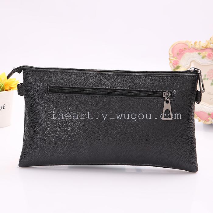 V six M word edge rivet bag