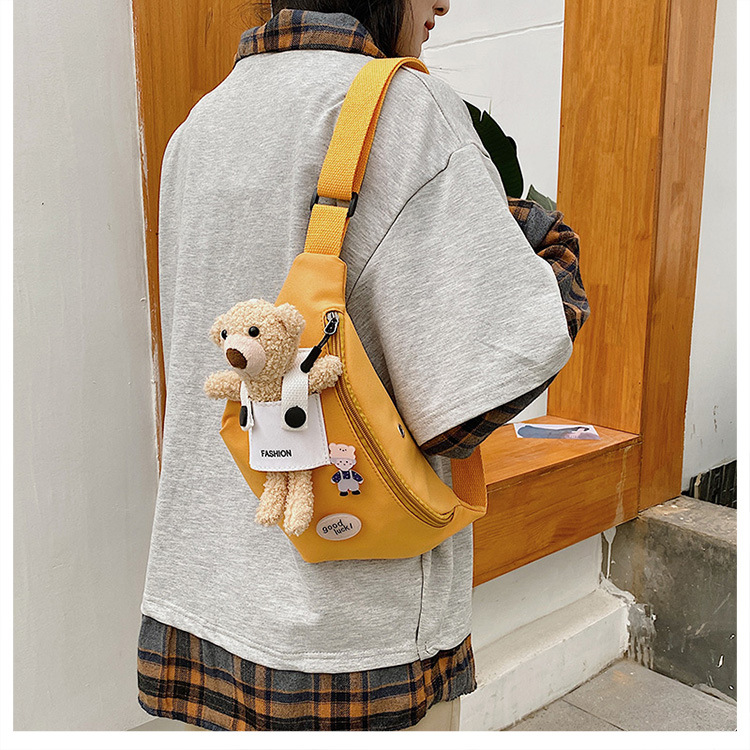 Cute Bear Simple Canvas Bag Girl Ins Lightweight Crossbody Bag 2021 New Japanese Style Student Sports Chest Bag Cute Bear Simple Canvas Bag Girl Ins Lightweight Crossbody Bag 2021 New Japanese Style Student Sports Chest Bag