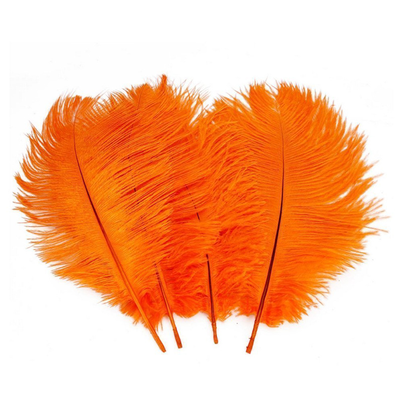 The wedding table flower decoration in The window of Natural Ostrich Feather Hotel in South Africa can be dyed Ostrich hair wholesale 15-20cm