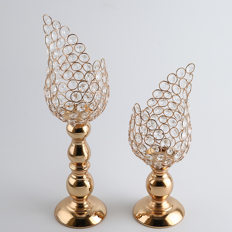 European Creative Fashionable Golden Electroplating Iron Petal Metal Candlestick Decoration Wedding Props Home Decoration