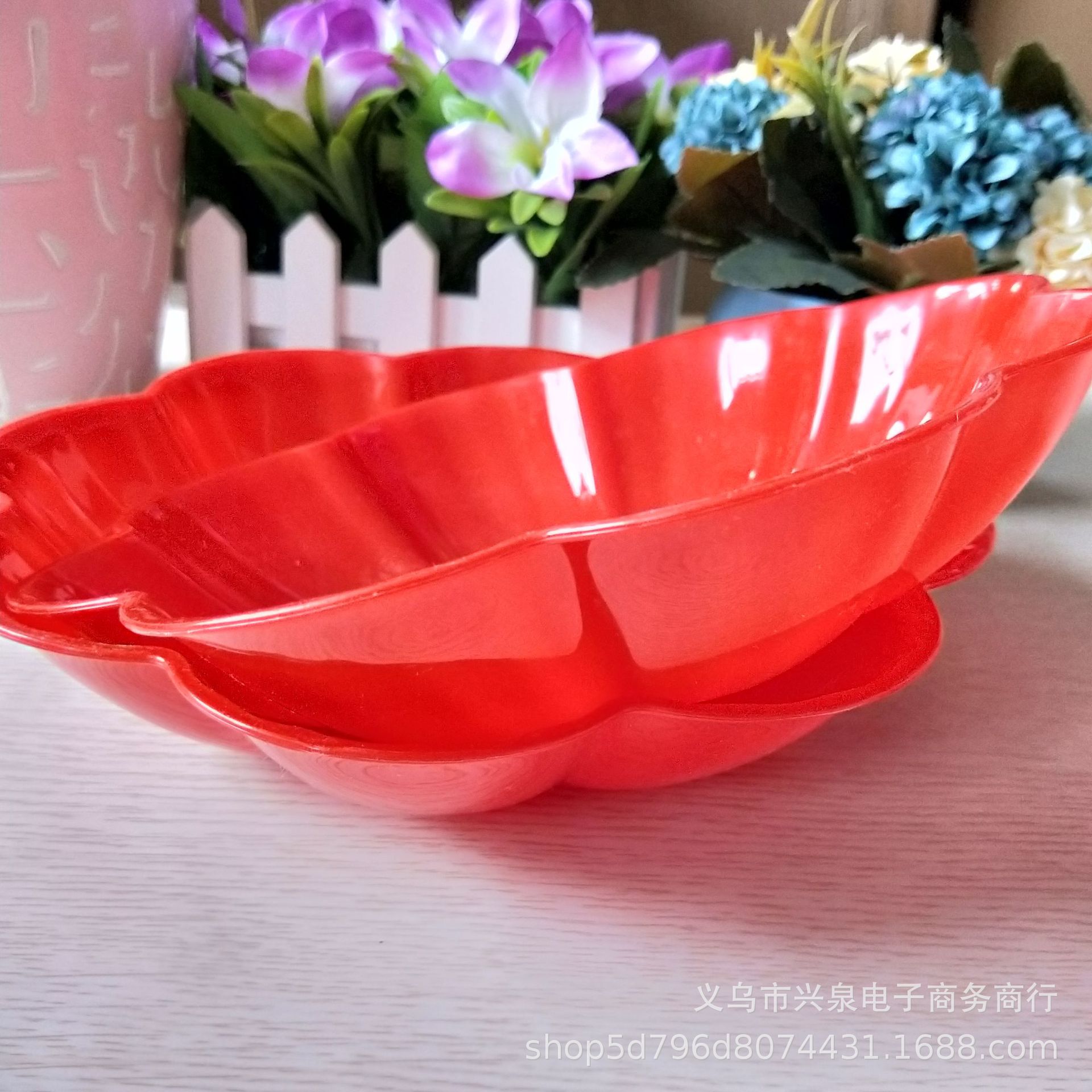 Red Fruit Plate Snack Plate Fruit Plate Wedding Supplies 1 Yuan 2 Yuan Petal Candy Plate