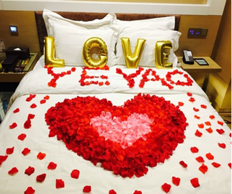 Room Atmosphere Layout Sprinkling Flowers Hand Throwing Flowers Artificial Rose Fake Petals Silk Flowers Wedding Petal Room Atmosphere Layout Sprinkling Flowers Hand Throwing Flowers Artificial Rose Fake Petals Silk Flowers Wedding Petal