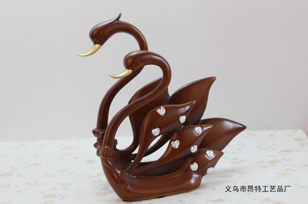European-Style Home Resin Craft Swan Decoration Living Room Decorations Polished Diamond Couple Swan Wedding Gift European-Style Home Resin Craft Swan Decoration Living Room Decorations Polished Diamond Couple Swan Wedding Gift