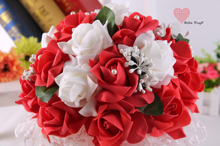 Artificial foam artificial flower bridal bouquet simulation double - colored rose Korean style. Artificial foam artificial flower bridal bouquet simulation double - colored rose Korean style.