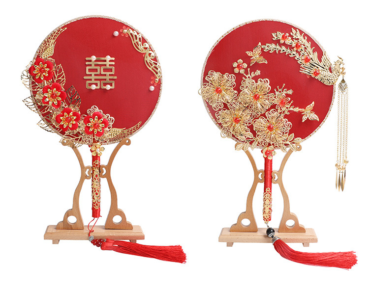 Finished Gift Box Ancient Style Bride Circular Fan Chinese Classical Wedding Xiuhe Clothing Bridal Bouquet Fan Photography Props Finished Gift Box Ancient Style Bride Circular Fan Chinese Classical Wedding Xiuhe Clothing Bridal Bouquet Fan Photography Props