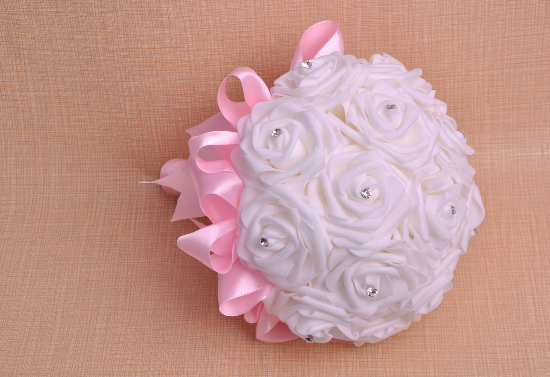 Aliexpress bride diamond hand bouquet bow ribbon foam bridal bouquet factory direct sales support custom Aliexpress bride diamond hand bouquet bow ribbon foam bridal bouquet factory direct sales support custom