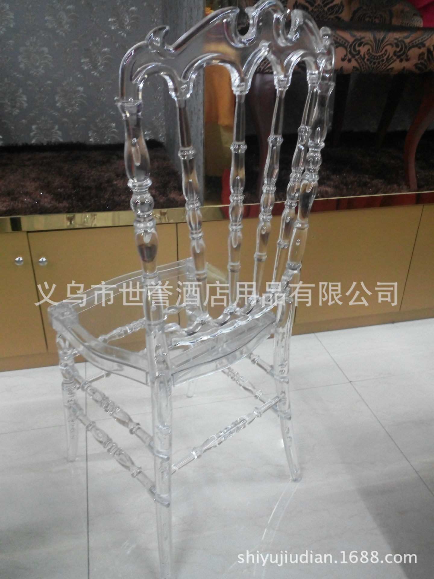 Foreign trade acrylic transparent bamboo chair crystal chair American village hotel outdoor wedding chair Foreign trade acrylic transparent bamboo chair crystal chair American village hotel outdoor wedding chair