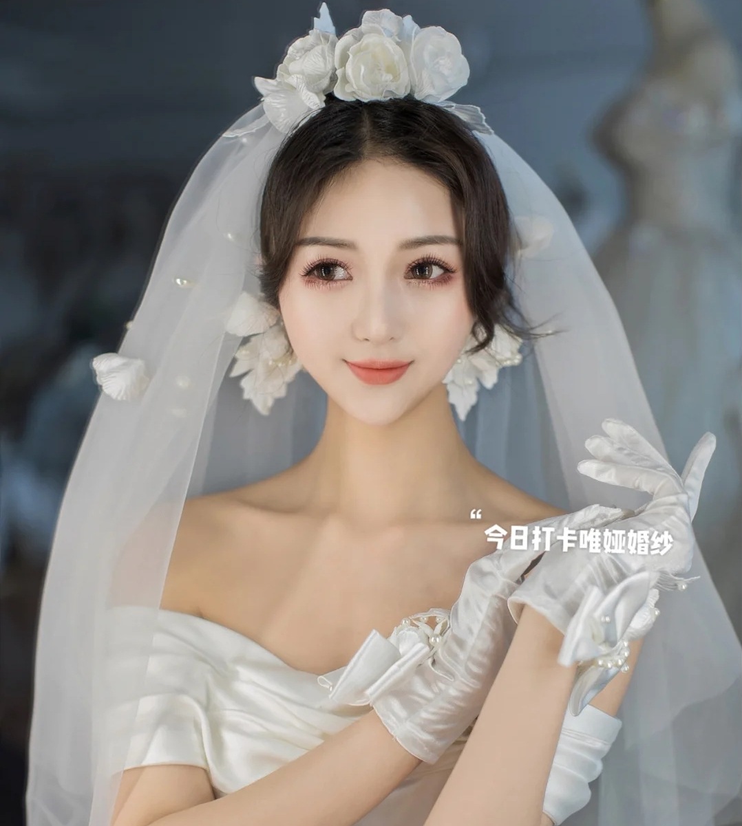 Wedding Veil  Bridal Veil Three-Dimensional Modeling Fairy Beautiful Three-Piece Wedding Accessories Wholesale
