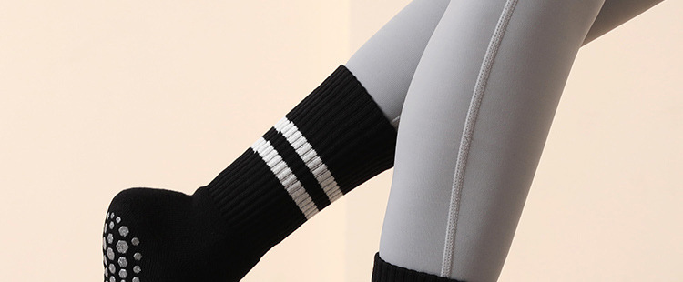 Wholesale Winter Long Non-Slip Yoga Socks Non-Slip Mid-Calf Women's Pilates Socks High Professional Thickened Warm Wholesale Winter Long Non-Slip Yoga Socks Non-Slip Mid-Calf Women's Pilates Socks High Professional Thickened Warm
