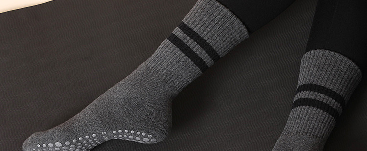 Wholesale Winter Long Non-Slip Yoga Socks Non-Slip Mid-Calf Women's Pilates Socks High Professional Thickened Warm Wholesale Winter Long Non-Slip Yoga Socks Non-Slip Mid-Calf Women's Pilates Socks High Professional Thickened Warm