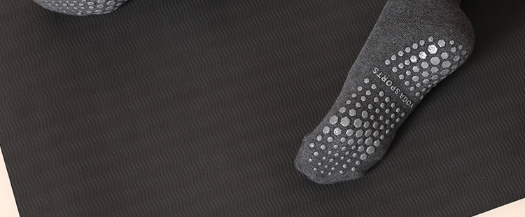 Wholesale Winter Long Non-Slip Yoga Socks Non-Slip Mid-Calf Women's Pilates Socks High Professional Thickened Warm Wholesale Winter Long Non-Slip Yoga Socks Non-Slip Mid-Calf Women's Pilates Socks High Professional Thickened Warm