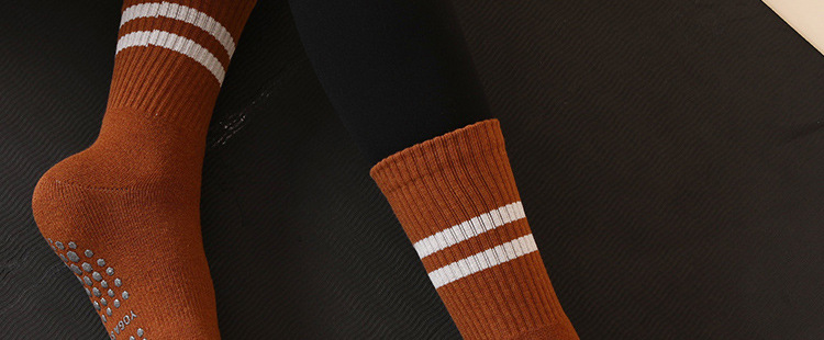 Wholesale Winter Long Non-Slip Yoga Socks Non-Slip Mid-Calf Women's Pilates Socks High Professional Thickened Warm Wholesale Winter Long Non-Slip Yoga Socks Non-Slip Mid-Calf Women's Pilates Socks High Professional Thickened Warm