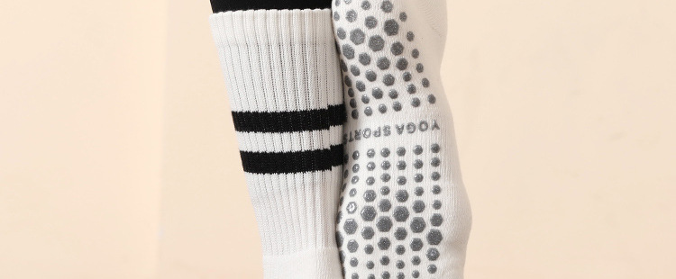 Wholesale Winter Long Non-Slip Yoga Socks Non-Slip Mid-Calf Women's Pilates Socks High Professional Thickened Warm Wholesale Winter Long Non-Slip Yoga Socks Non-Slip Mid-Calf Women's Pilates Socks High Professional Thickened Warm