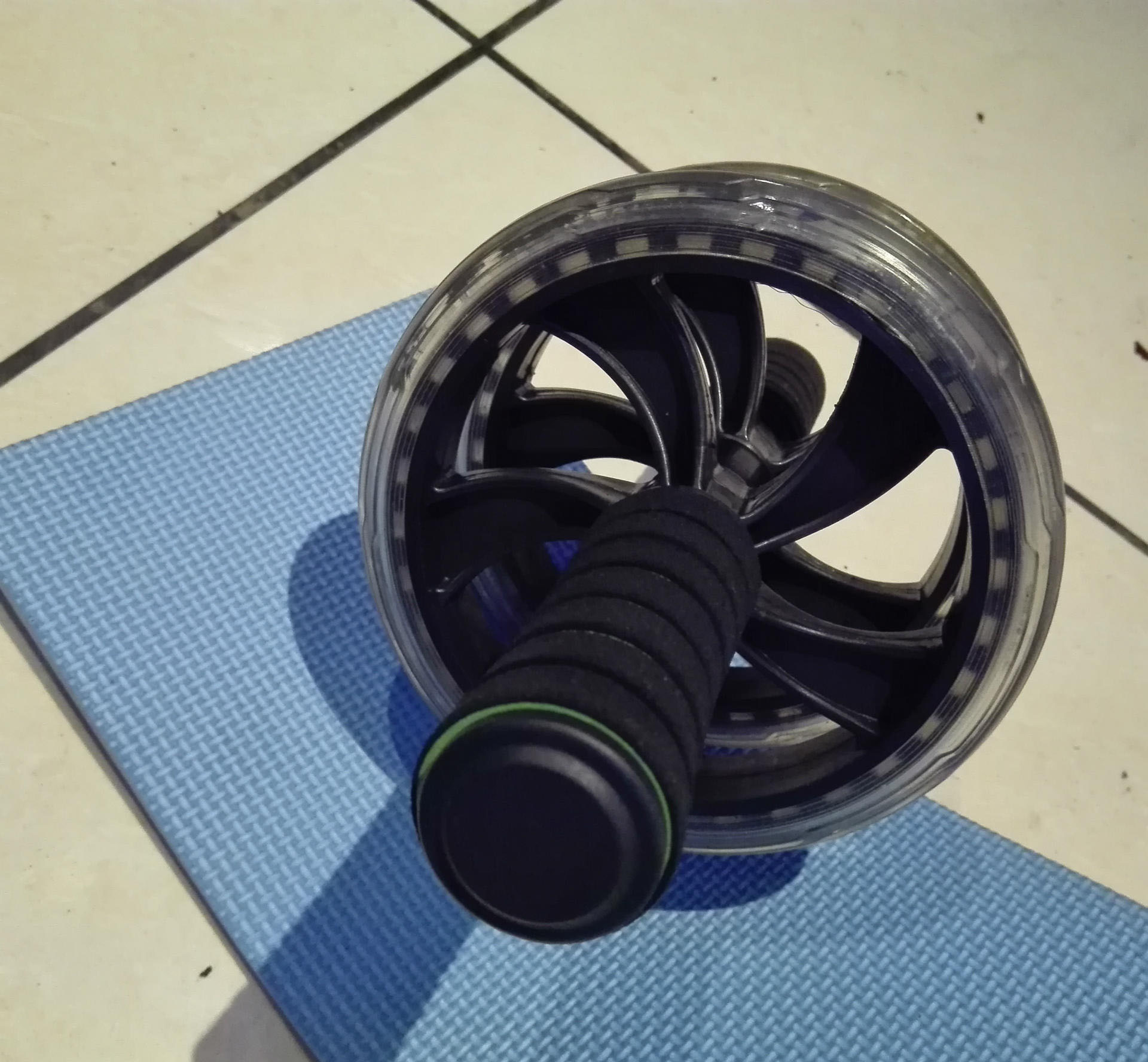 Fitness Exercise Equipment Pulley Push-up Abdominal Slimming Abdominal Wheel AB Rocket Roller Abdominal Wheel