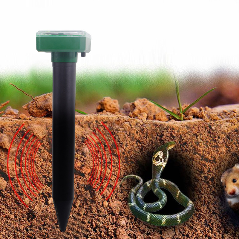 Solar Pest Repeller Ultrasonic Vibration Electronic Snake Repellent Multifunctional Lawn Waterproof Insect Killer