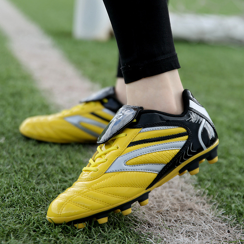 Shoes Male and Female Primary and Secondary School Growth Shredded Rubber Training Artificial Lawn Generation Hair