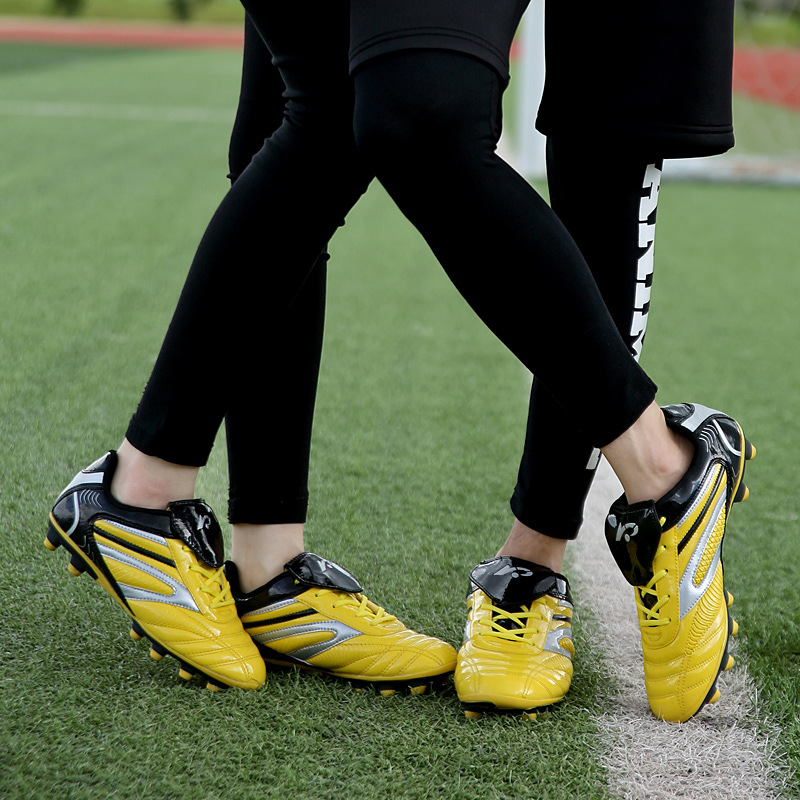 Shoes Male and Female Primary and Secondary School Growth Shredded Rubber Training Artificial Lawn Generation Hair